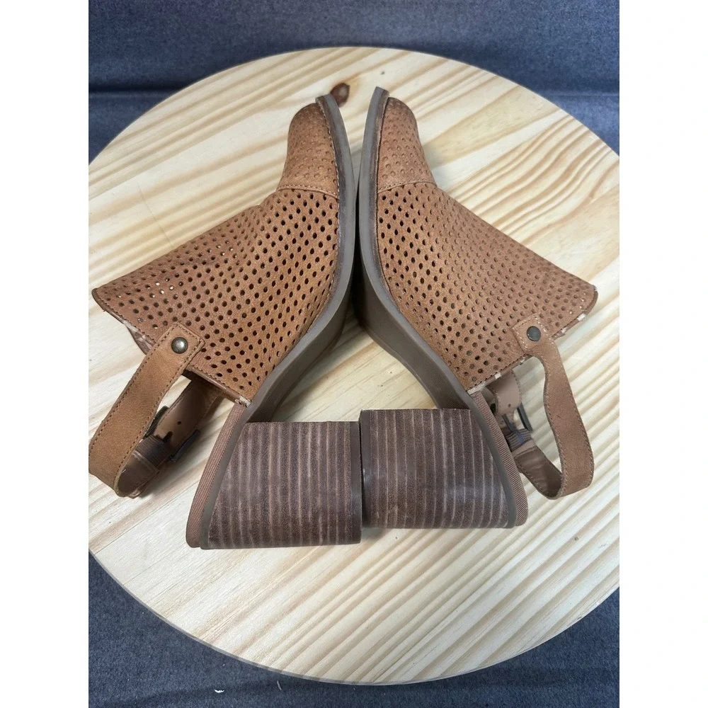 Franco Sarto Womens Aubree Perforated Leather Block Heel Booties Tan Size 8‎